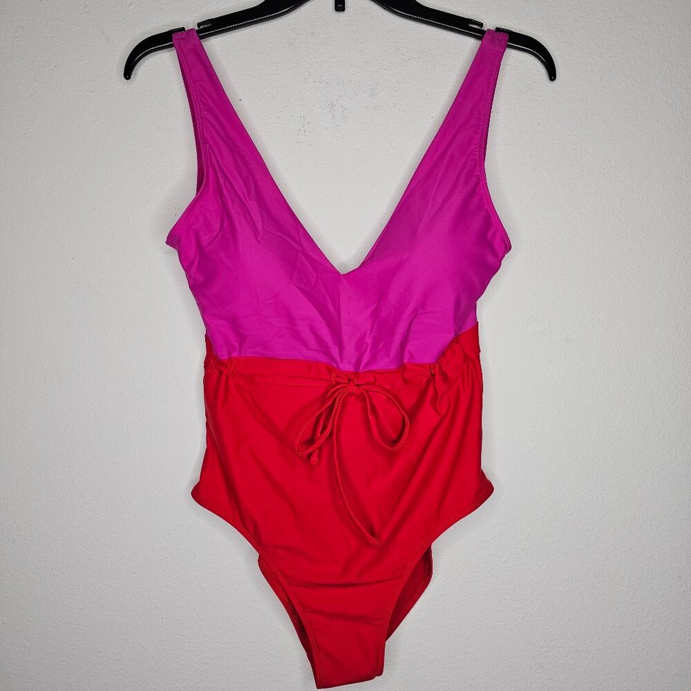 NWT Summersalt Backflip Women's Pink/Red One-Piece Swimsuit size 8